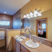 Mountain View - bathroom