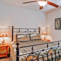 Bears Den - Bedroom 2