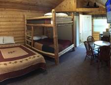 Motel Family Room 1 Queen 1 Full Size Bunk (Room 108, Room 109)