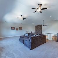 R Family Square - loft