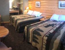 Motel Room 2 Queen (Room 112, Room 114)