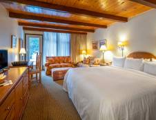 Post Room 1 King Mountainside