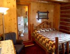 Hotel Room 1 Queen (Room 11, Room 12)