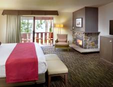 Fireplace Rooms - 1 King