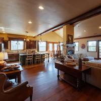 Zion Ridge Family - great room