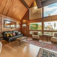 Whalesong House - Trinidad