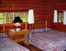 2 Queen and 2 Twin Standard