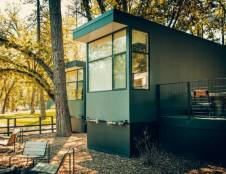 Premium Accessible Cabin - 1 Queen & 1 Futon