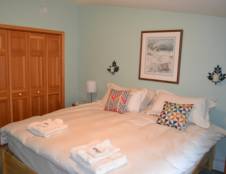 North Suite with Shared Bathroom