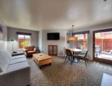 Standard Suite - 1 King & 1 Queen Sofa Sleeper