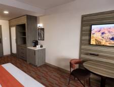 Standard Rooms 1 King South