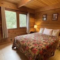 Avid Hiker Lodge at Wawona