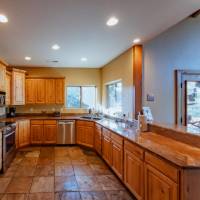 Mountain View - kitchen