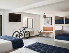 King + Double Queen Bunk Room