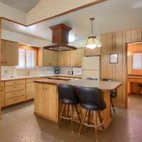 Hasting's Hideaway, 84