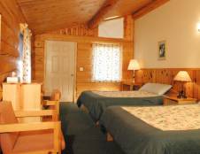 Standard Cabin - 2 Queens or 2 Full Beds