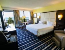 1 King Premium Direct Oceanfront