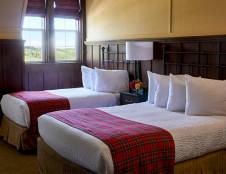 Mountainside Standard Rooms - 1 Queen or 1 Double & 1 Twin