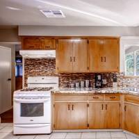 lazy_bear_lodge_kitchen