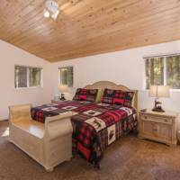 Cedar Nest at Wawona - bedroom