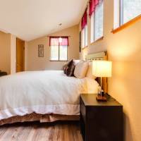 Peaceful Creekside - Trinidad