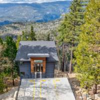 Cascades Grandview Lodge