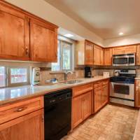 Yosemite Mountain Lodge, 99