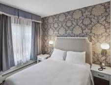 Deluxe Queen Economy