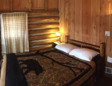 1 Full Bed (Room 01, Room 02, Room 04, Room 06) with Shared Bathroom