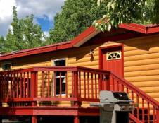 Deluxe Cabin 3 Room/Patio (with Two Bathrooms) - Sleeps 10 - 3 Queens, 1 Twin/Double Bunk Bed & 2 Futon/Sofa Sleepers