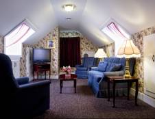 Queen Suite Apartment