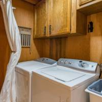 Yosemite Vista - laundry