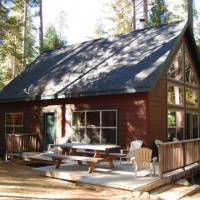 Wawona Chalet - Deck with Outdoor Furniture and Grill