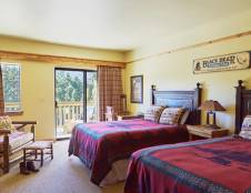 Great Bear Lodge Standard Room - 2 Queens