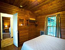 Two Bedroom Cabin - Pet Friendly - 2 Doubles