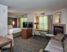 Studio 1 Queen with Sofa Bed