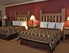 Lodge - 2 Queens Main Floor