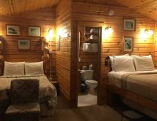 Denali Family Cabin - 1 Queen, 1 Double & 1 Twin Trundle