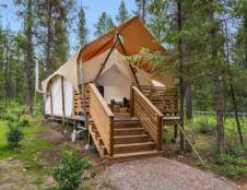 Suite Tent - 1 King & 1 Queen Sofa Sleeper