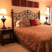 Grizzly Giant - Master Bedroom