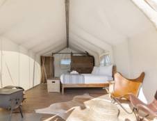 Deluxe Tent - 1 King