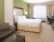 Suites - Extra Floor Space & Additional Living Area - 1 King  & 1 Sofa Sleeper or 2 Queens & 1 Sofa Sleeper