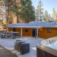 golden_trout_retreat_hottub