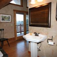 Master suite bathroom