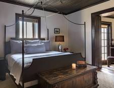 Captain Shepard's House - King Bed