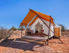 Stargazer with Kids Tent - 1 King & 2 Twins