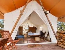 Deluxe with Kids Tent