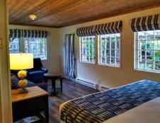 Boathouse Rooms - 1 Queen or 2 Queens