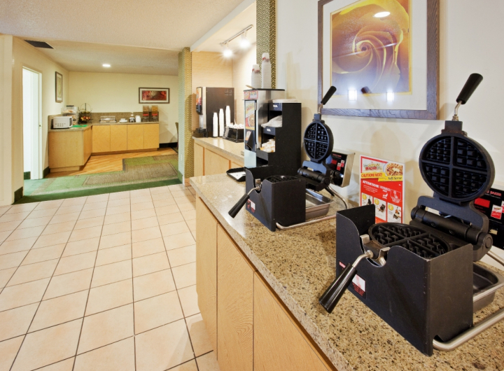 Quinta Inn Suites Wyndham Redding National Park Reservations