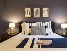 Queen Economy (1st Floor)